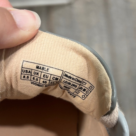 Vionic Mable Gray/Pink Women’s Sneakers Size 8.5M - Picture 11 of 12